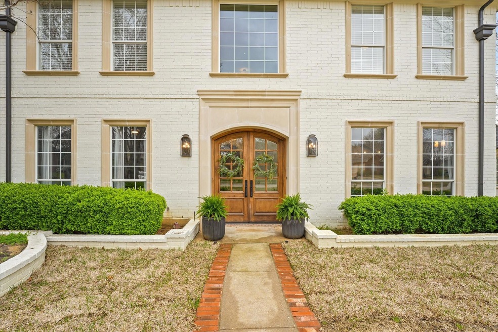 34 Royal Oaks Cir, Denton, TX 76210 - photo 1