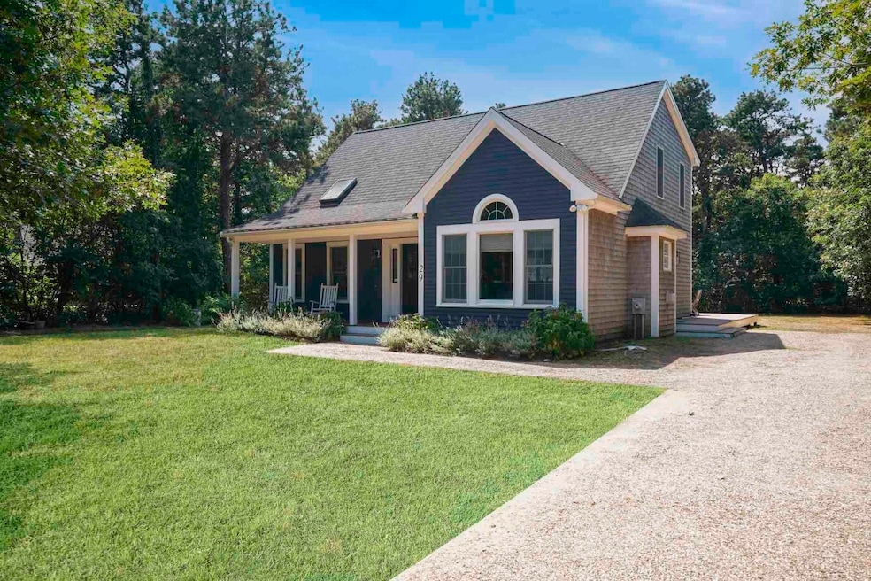 29 Pradas Way, Edgartown, MA 02539 - photo 1