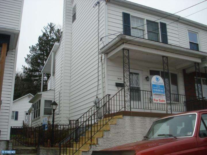 1418 Spruce St, Ashland, PA 17921 - photo 1