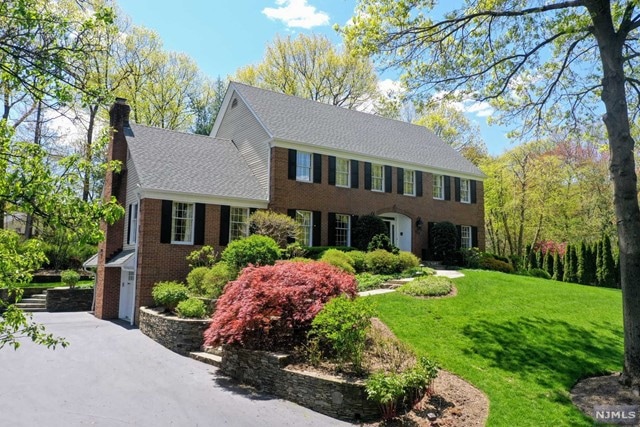 320 Paul Ct, Wyckoff, NJ 07481 - photo 1