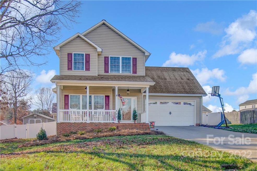 122 Cross Creek Dr, Statesville, NC 28625 - photo 1