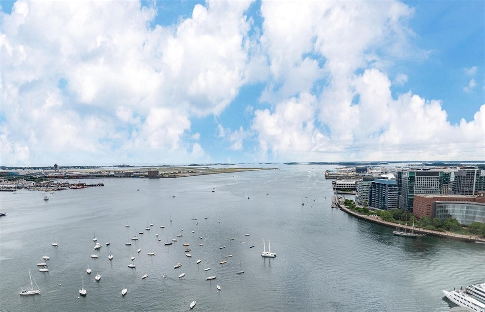 Harbor Towers unit 35D, Boston, MA 02110 - photo 1