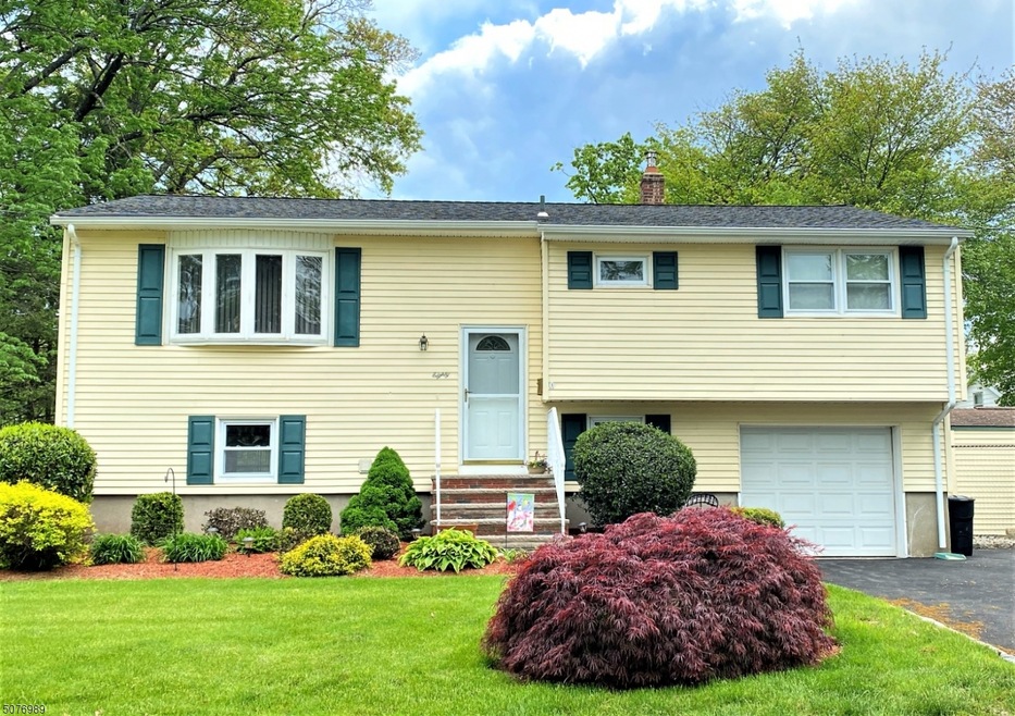 80 Hamburg Rd, Parsippany, NJ 07054 - photo 1