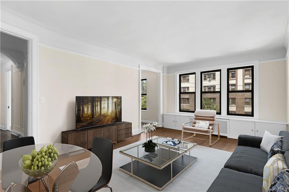 Tudor Arms unit 34, Bronxville, NY 10708 - photo 1