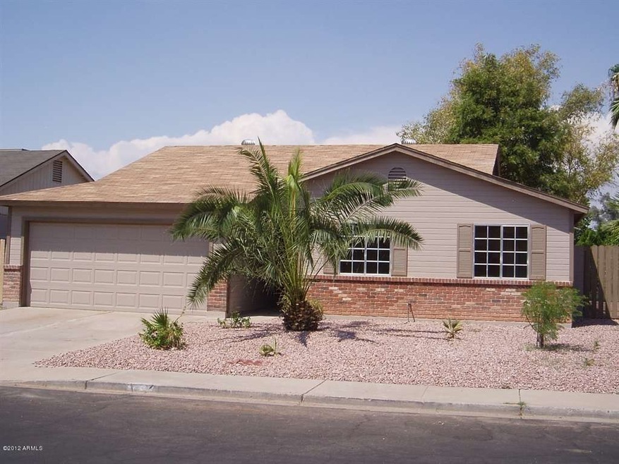 134 W Ivyglen St, Mesa, AZ 85201 - photo 1