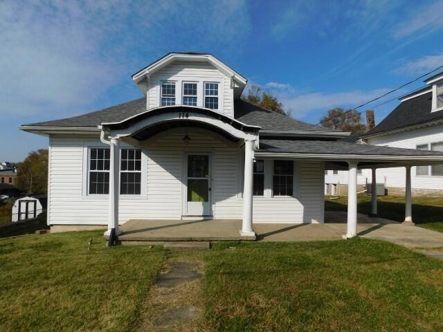 114 Mckay Ave, Bloomfield, KY 40008 - photo 1