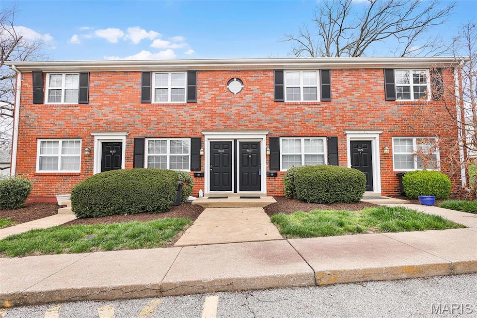 1631 E Swan Cir unit 1631, Saint Louis, MO 63144 - photo 1