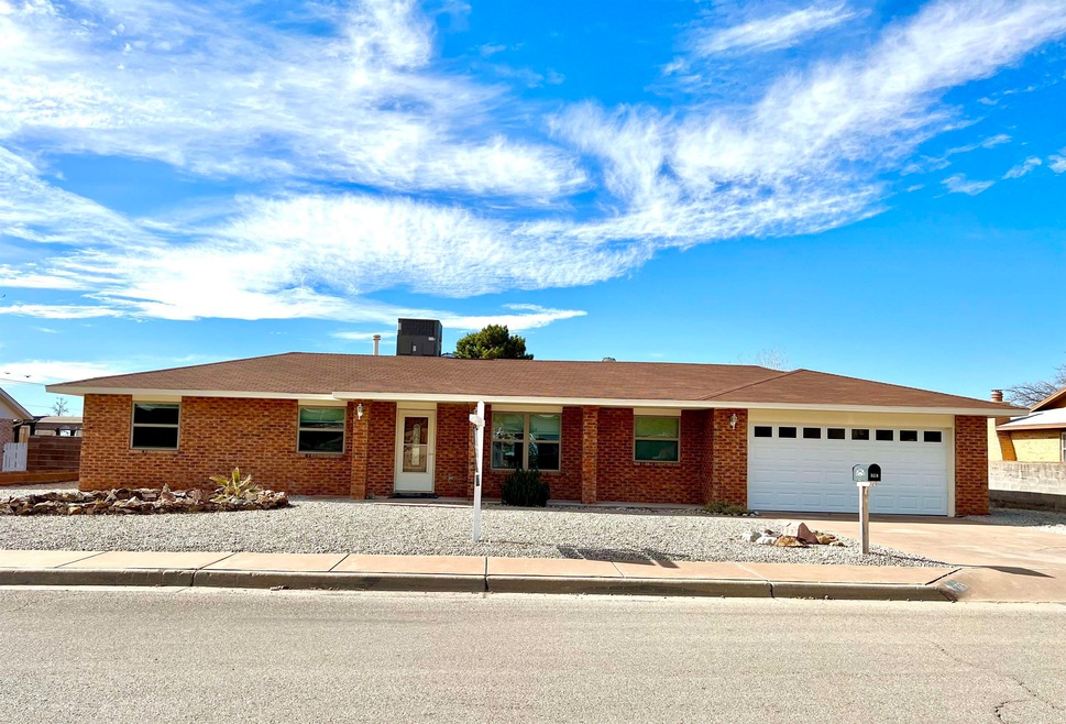 323 Sunrise Ave, Alamogordo, NM 88310 - photo 1