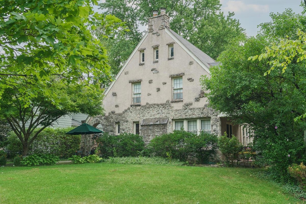 2550_Henthorn_Rd_-3