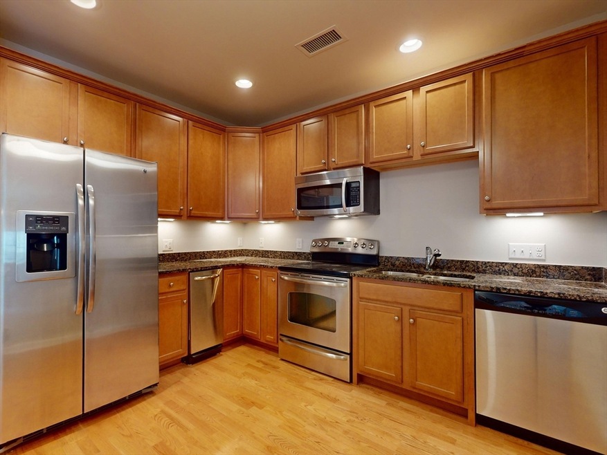 Sold $760,000 • Co-Listing Agent