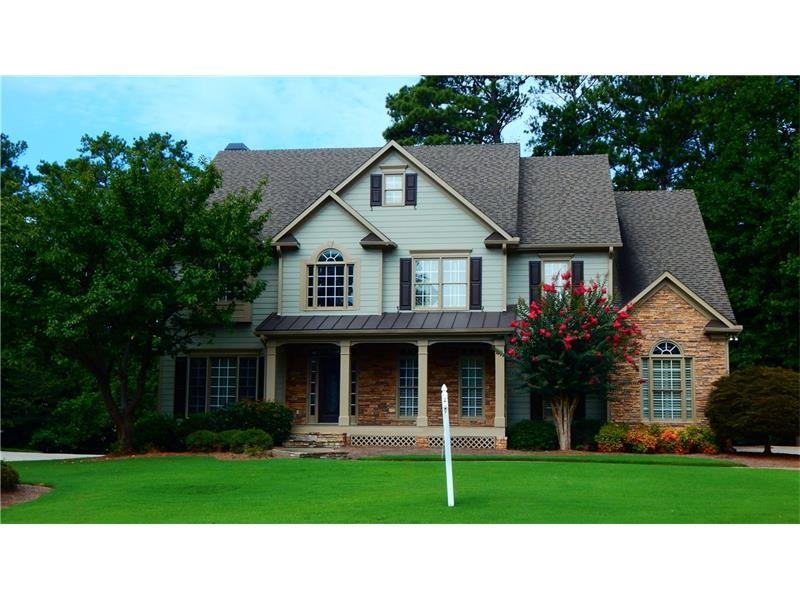 Beautiful craftsman style home close to shopping, 