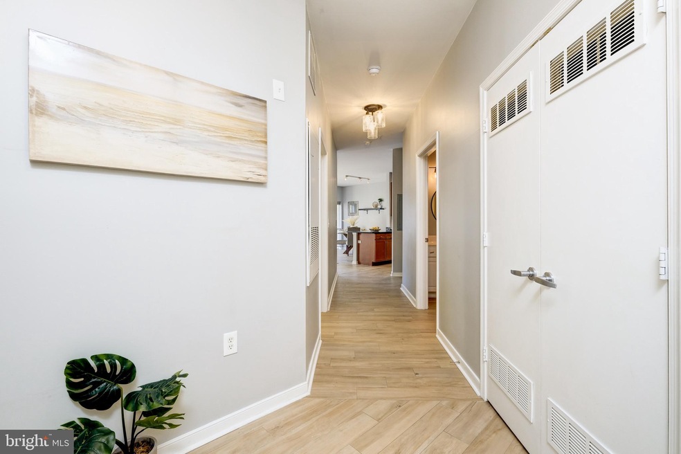 8045 Newell St unit 118, Silver Spring, MD 20910 - photo 1