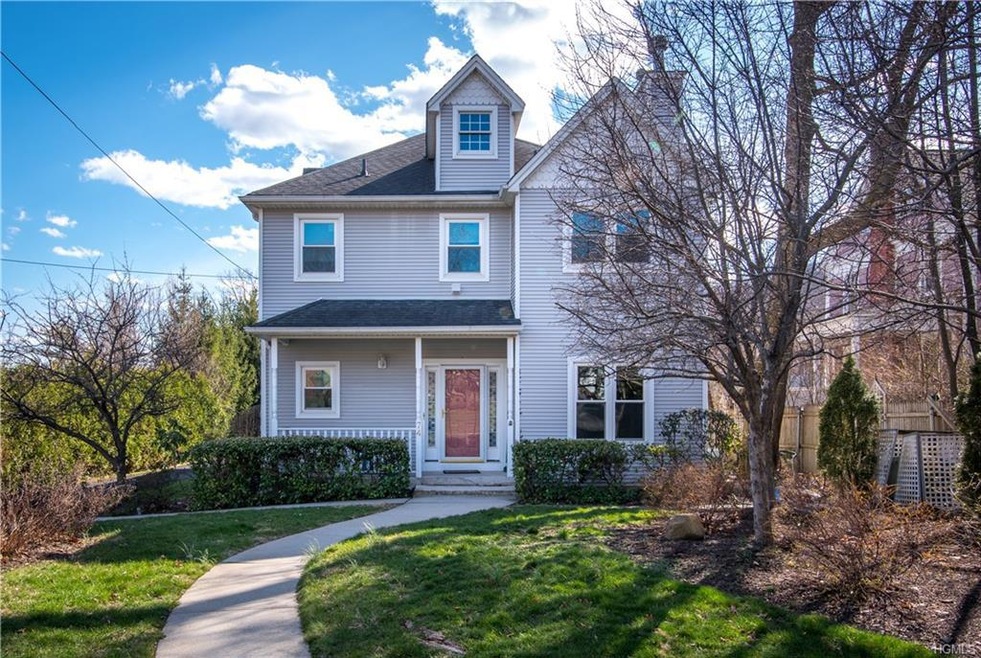 74 Smith Ave unit 1/1, Nyack, NY 10960 - photo 1