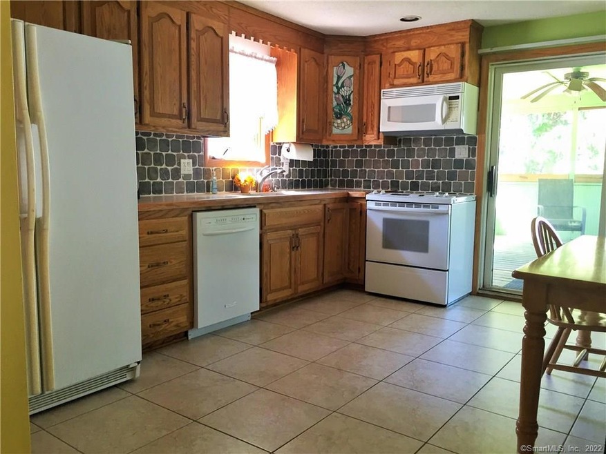 59 Riverside Dr, Vernon Rockville, CT 06066 - photo 1