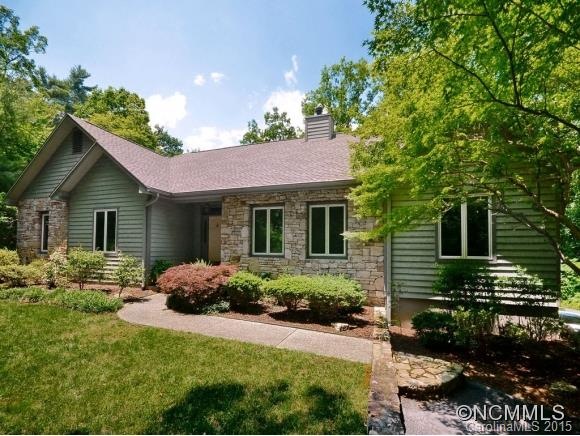 220 Kenmure Drive