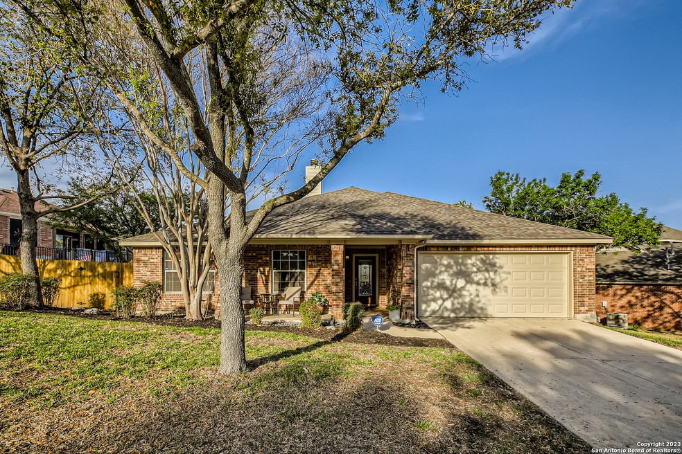10645 Black Horse, Helotes, TX 78023 - photo 1