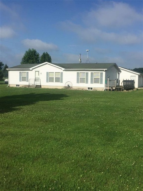 735 N 900 W, Angola, IN 46703 - photo 1