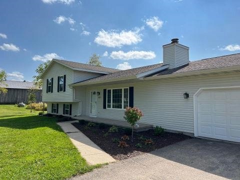 4377 Old Stage Rd, Brooklyn, WI 53521 - photo 1