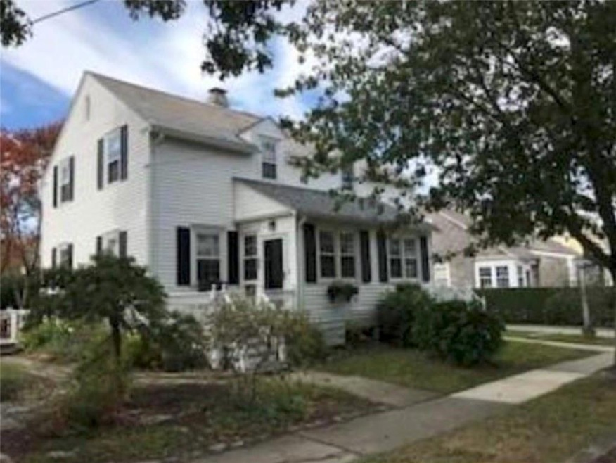 81 Old Fort Rd, Newport, RI 02840 - photo 1