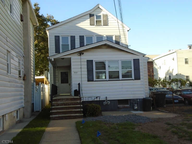 309 Spencer St, Elizabeth, NJ 07202 - photo 1