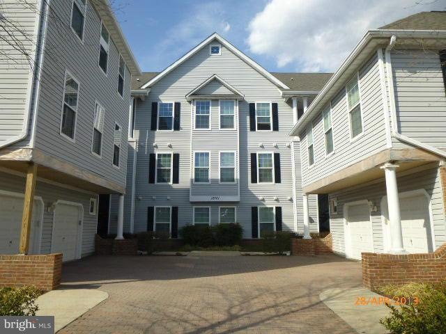 12701 Found Stone Rd, Germantown, MD 20876 - photo 1