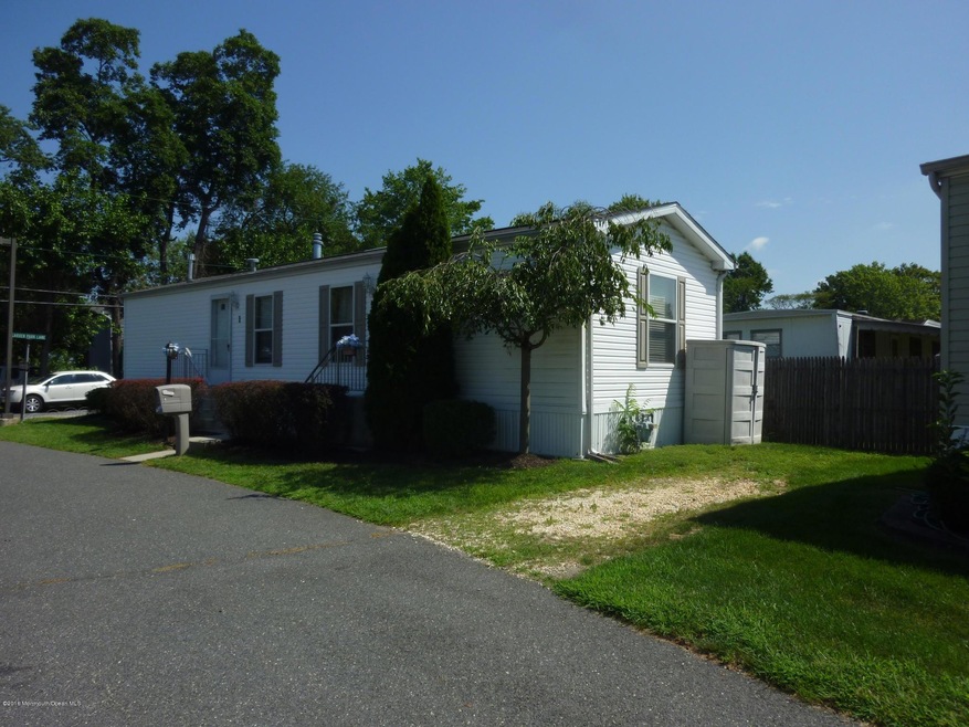 Exterior w Private Driveway