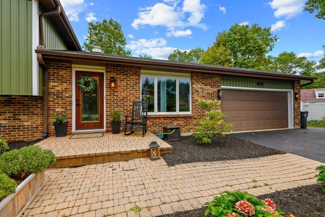 1173 Pleasant Ct, Batavia, IL 60510 - photo 1