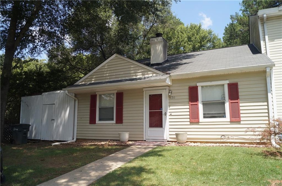 View of front of home with a front lawn
