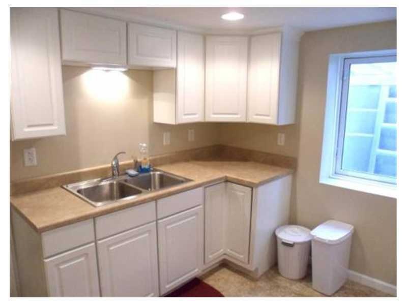 50 Malcolm St unit A, Cranston, RI 02910 - photo 1