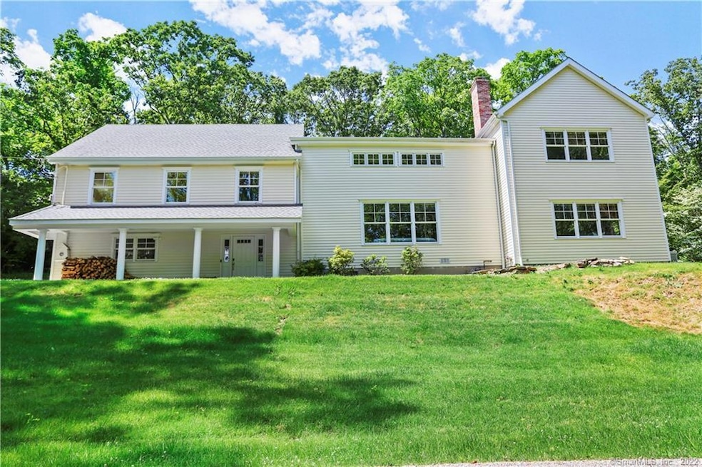 220 Burr St, Fairfield, CT 06824 - photo 1