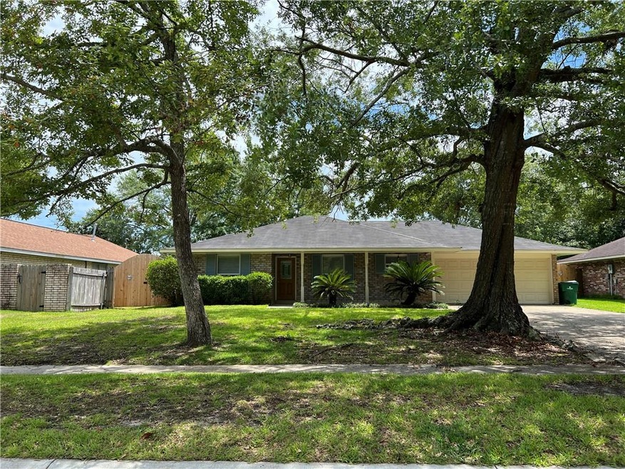 1605 Rue Miramon, Slidell, LA 70458 - photo 1