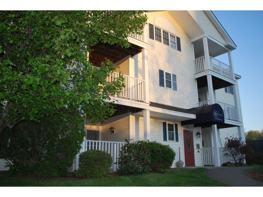 11 Crosswoods Path Blvd, Merrimack, NH 03054 - photo 1