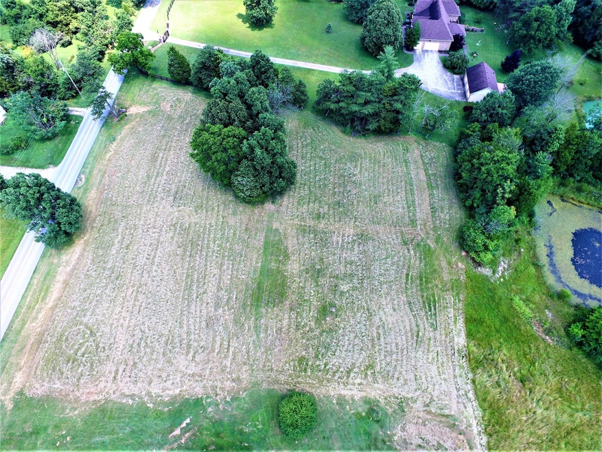 2 Thixton Ln, Louisville, KY 40229 - photo 1