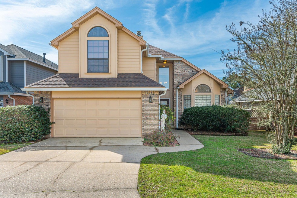 1-web-or-mls-2005 E Mistral Ln Exterior-