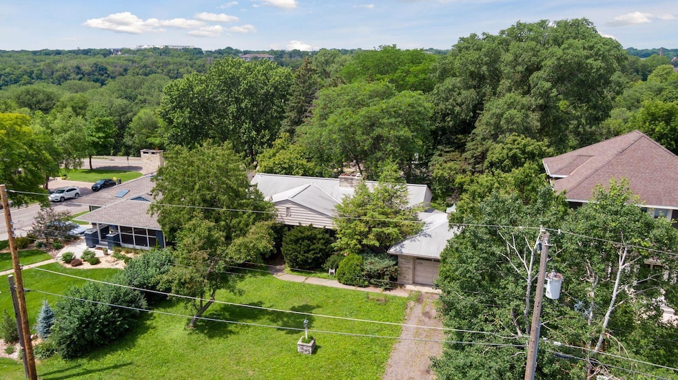 For Sale $995,000