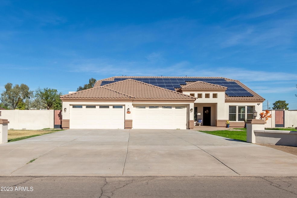 Sold $1,155,000 • Co-Listing Agent