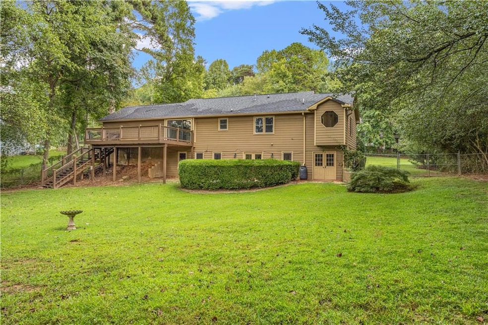 5200 Oaks Landing Ct, Sugar Hill, GA 30518 - photo 1