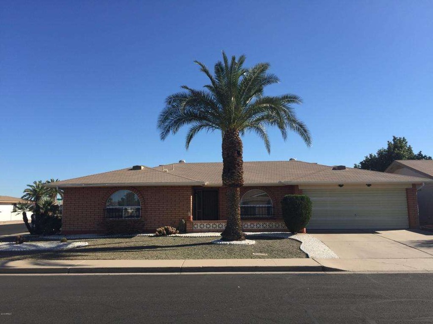 4061 E Clovis Circle FRONT