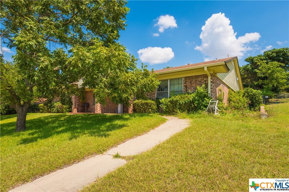 715 Kate St, Copperas Cove, TX 76522 - photo 1