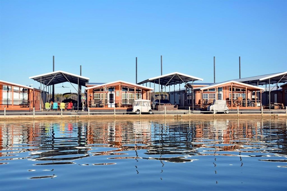 16 Admiral Way, Pottsboro, TX 75076 - photo 1