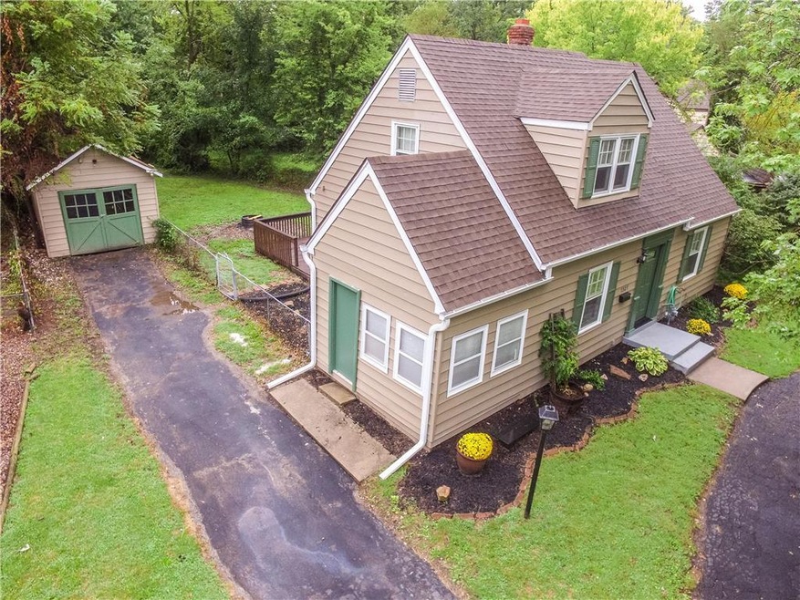 1327 W 29th St S, Independence, MO 64052 - photo 1