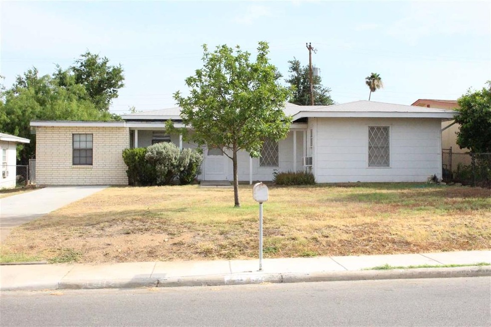2112 E Ash St, Laredo, TX 78043 - photo 1
