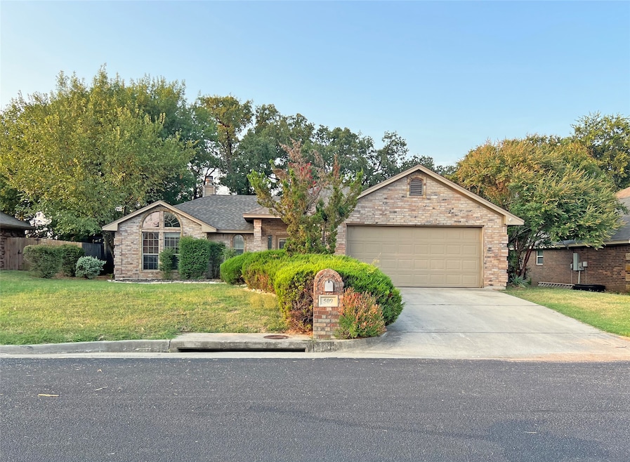 Under Contract $299,000 • Co-Listing Agent