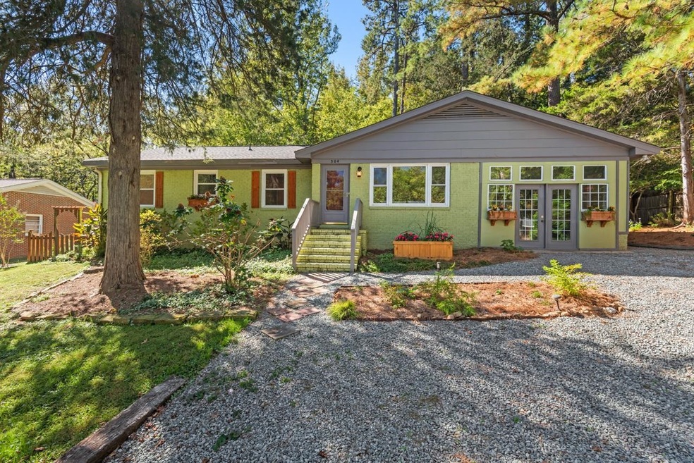 304 Oakwood Dr, Pittsboro, NC 27312 - photo 1