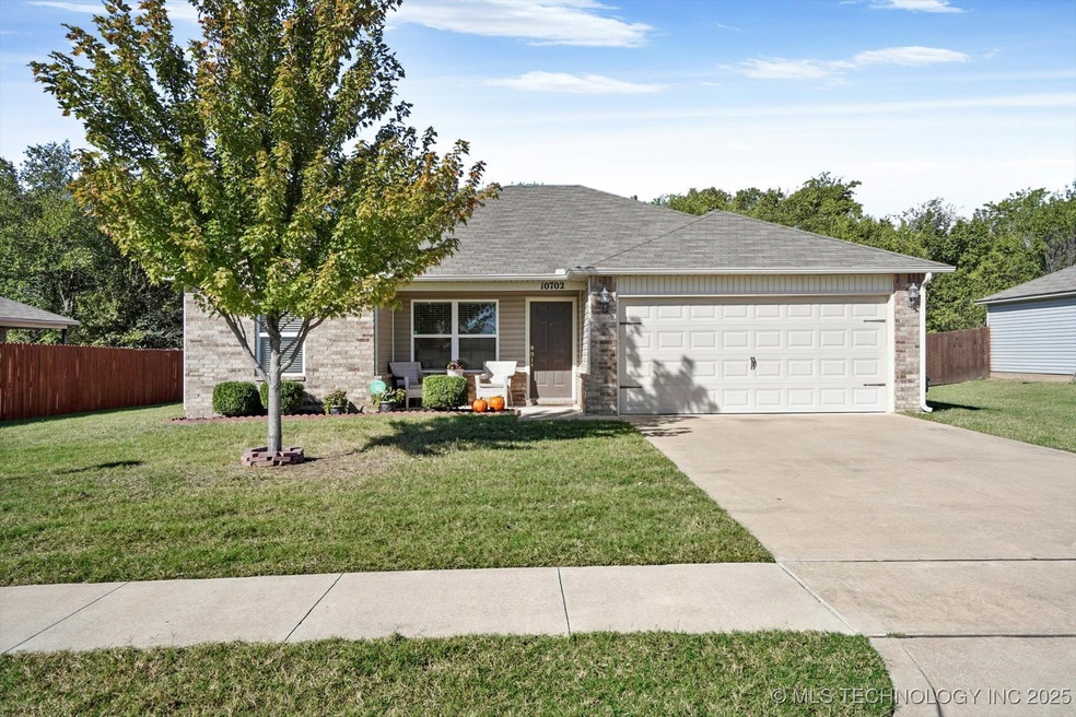 10702 N 100th East Ave, Owasso, OK 74055 - photo 1