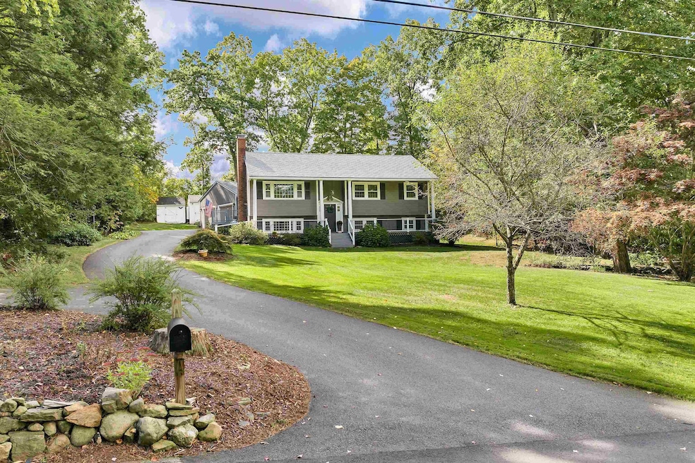 20 Barkland Dr, Derry, NH 03038 - photo 1