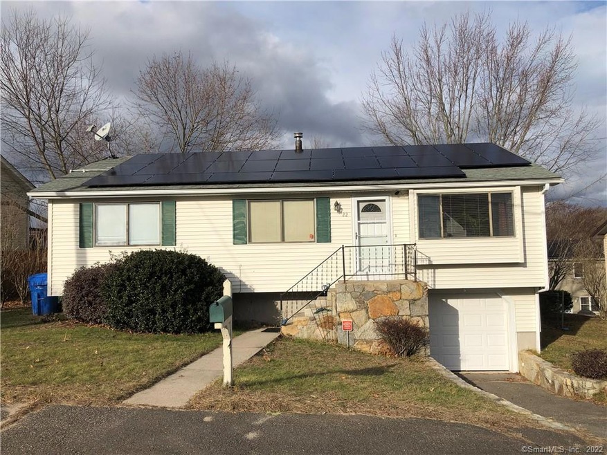 22 Cathy Ln, Waterbury, CT 06704 - photo 1