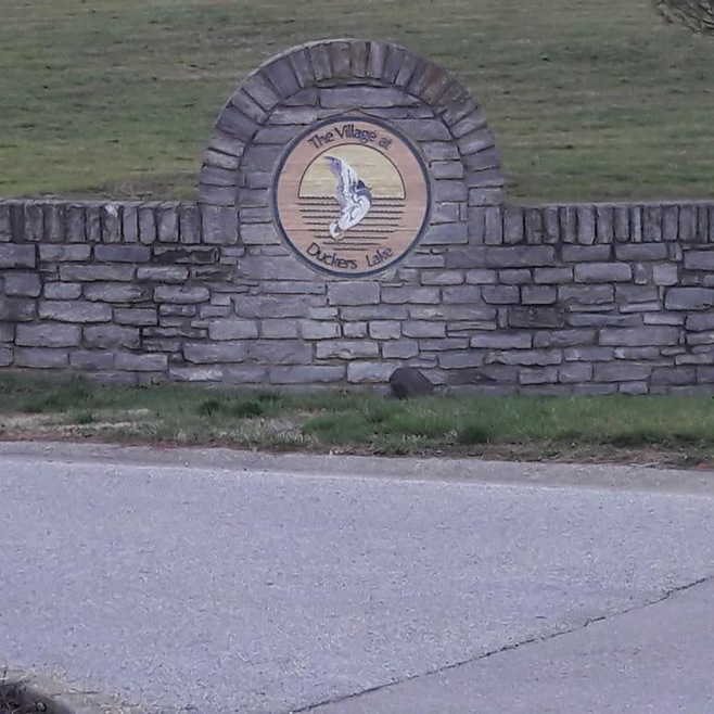 402 Village Dr, Frankfort, KY 40601 - photo 1