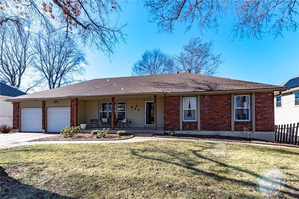 825 NW 12 St, Blue Springs, MO 64015 - photo 1