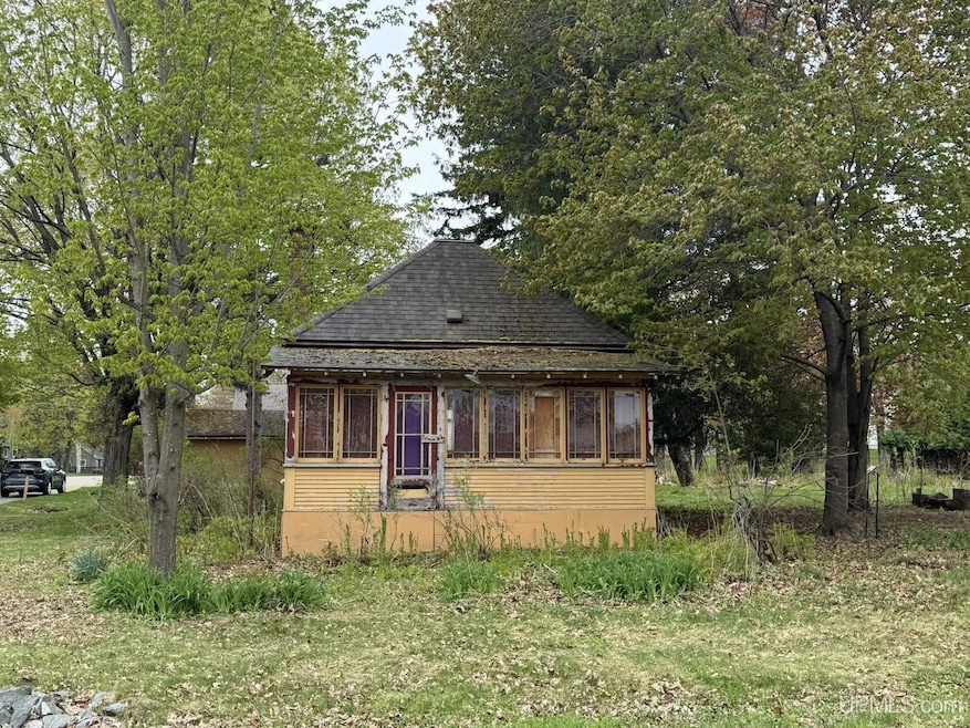 Carousel Image